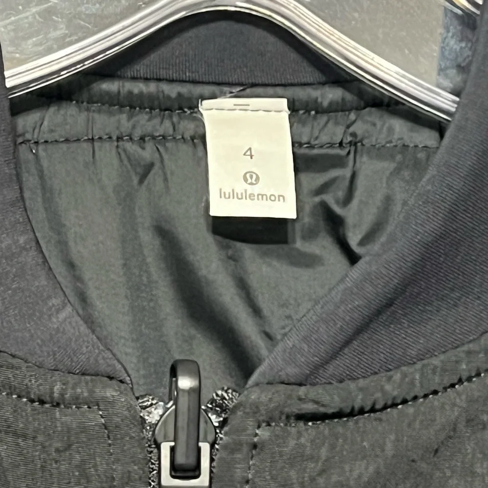 Lululemon Non-Stop Bomber Jacket Womens 4 Black Reversible Insulated PrimaLoft®